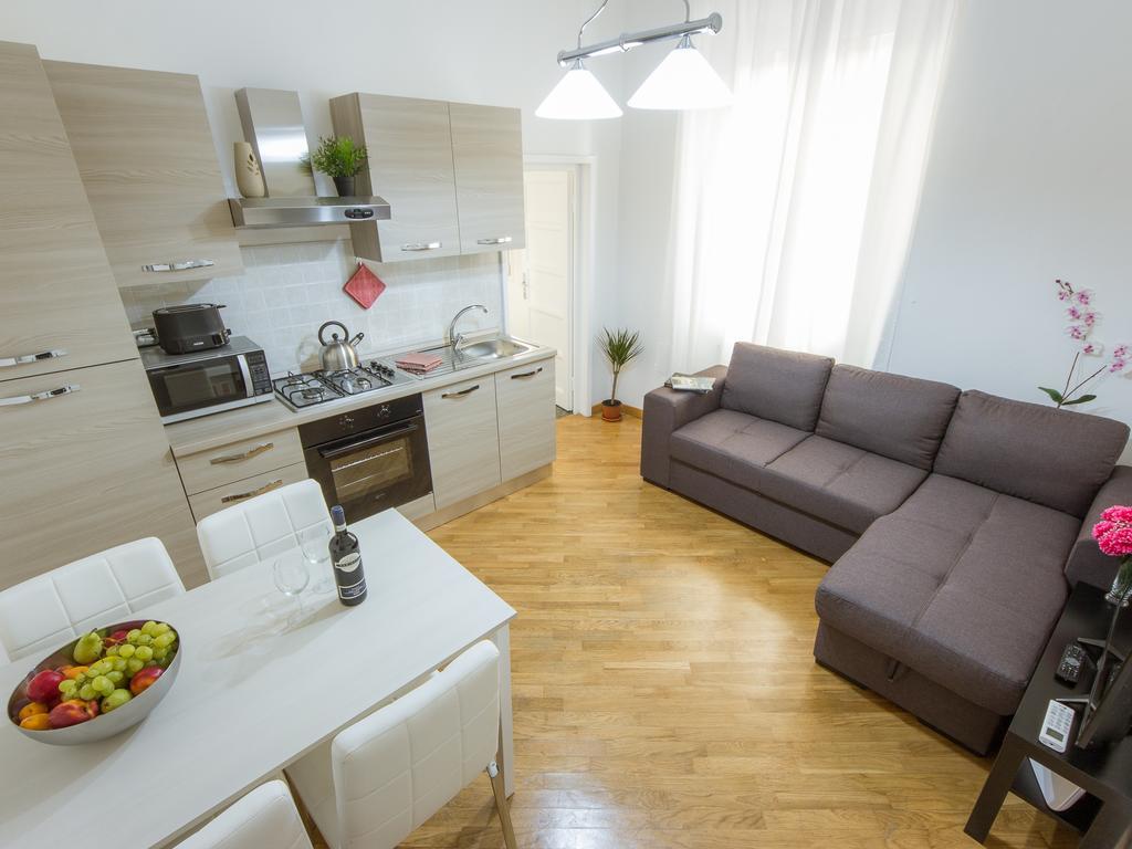 Stylisch Canacci 2 Bedroom Apartment Florenţa Exterior foto